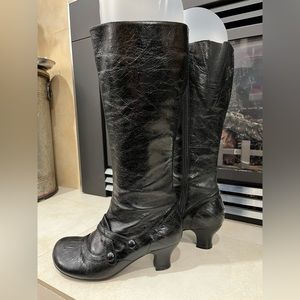 Mix Mooz Two Step boots